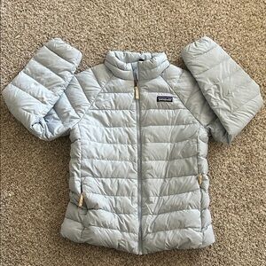 Youth girl light powder blue Patagonia puffer coat size 10